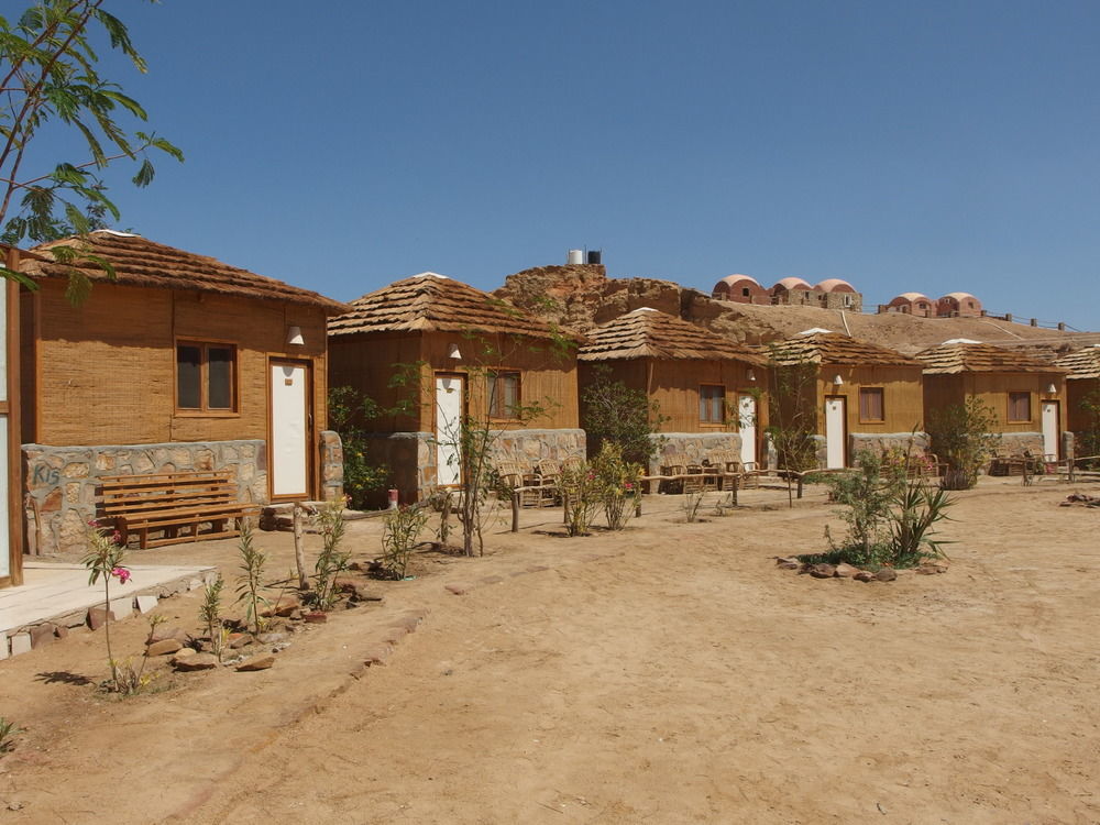Hotel Roots Red Sea à El Qoseir Extérieur photo